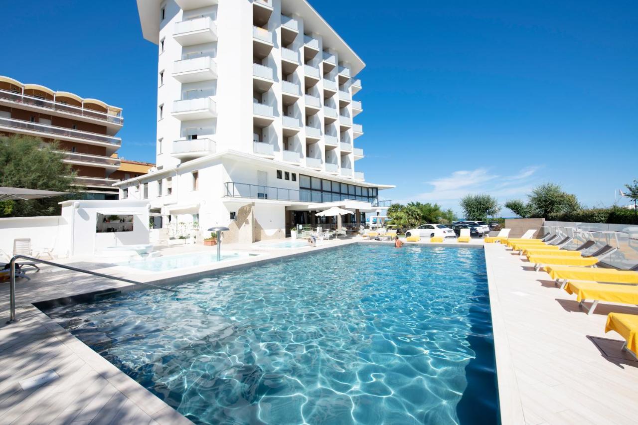 Hotel Mexico Bellaria – Igea Marina Kültér fotó